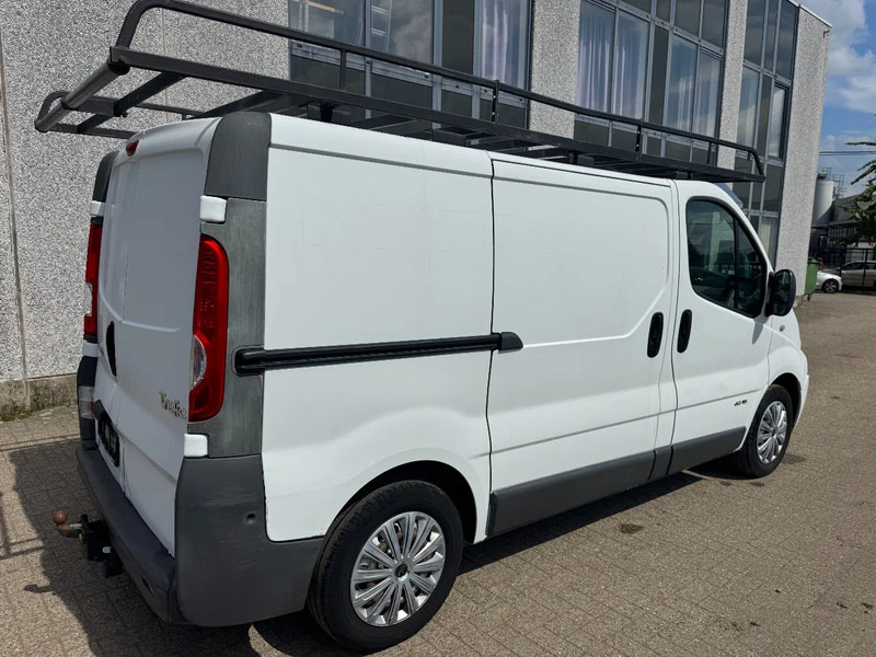 Renault Trafic **DCI115-AC** - Xe van nhỏ gọn: hình 5 Renault Trafic **DCI115-AC** - Xe van nhỏ gọn: hình 5