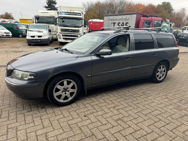 Volvo V70 V70 - Xe hơi: hình 2 Volvo V70 V70 - Xe hơi: hình 2