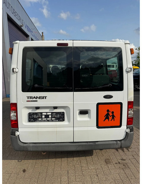 Ford **TRANSIT-9SEATS** - Xe bus: hình 5 Ford **TRANSIT-9SEATS** - Xe bus: hình 5