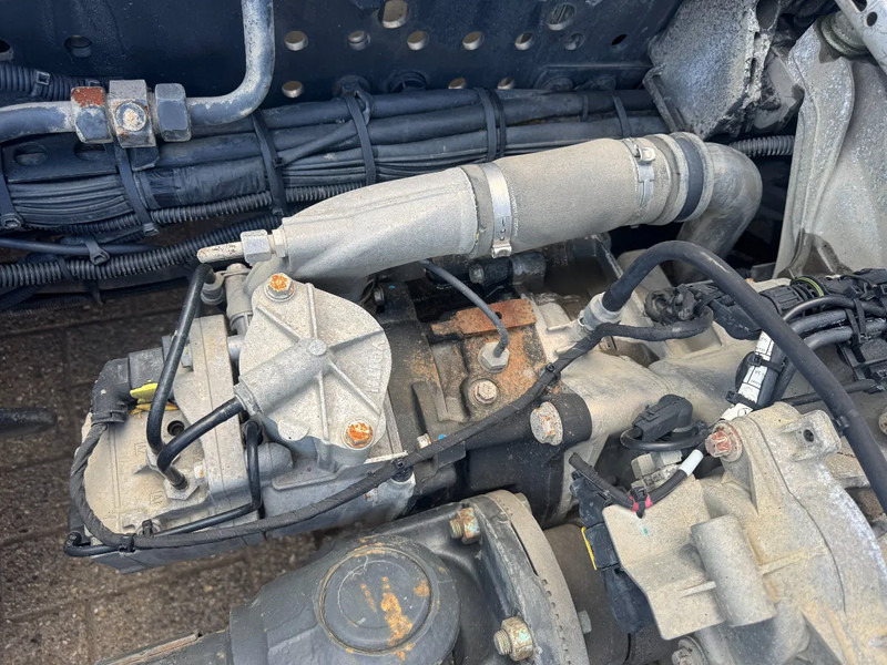 Mercedes-Benz Actros 1842 **VOITH-EURO5** - Xe đầu kéo: hình 5 Mercedes-Benz Actros 1842 **VOITH-EURO5** - Xe đầu kéo: hình 5