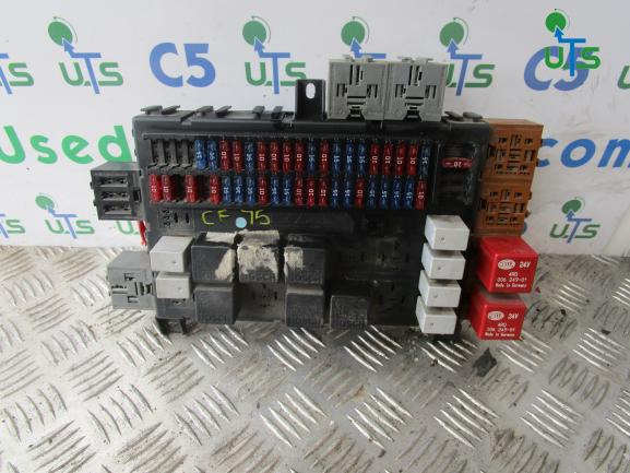 DAF CF 75/85 FUSEBOARD PART NO 1373830/518685003/01 - Linh kiện điện cho Xe tải: hình 1 DAF CF 75/85 FUSEBOARD PART NO 1373830/518685003/01 - Linh kiện điện cho Xe tải: hình 1