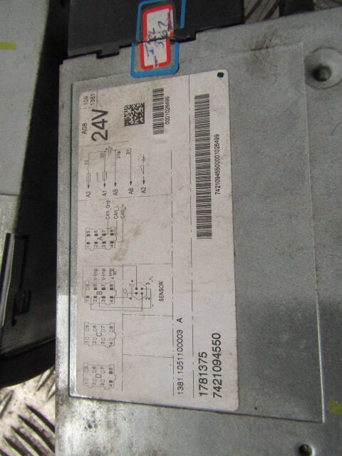 DAF XF 105 DIGI TACH VDO P/NO 1781375 - Linh kiện điện cho Xe tải: hình 3 DAF XF 105 DIGI TACH VDO P/NO 1781375 - Linh kiện điện cho Xe tải: hình 3