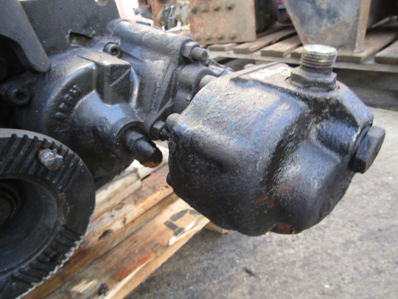 EATON 6 SPEED PTO (5206B GEARBOX) - Thủy lực cho Xe tải: hình 3 EATON 6 SPEED PTO (5206B GEARBOX) - Thủy lực cho Xe tải: hình 3