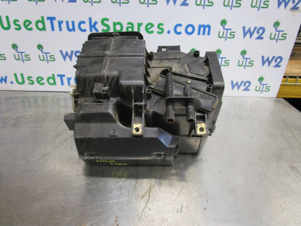 ISUZU NQR HEATER MATRIX - Cabin và nội thất cho Xe tải: hình 1 ISUZU NQR HEATER MATRIX - Cabin và nội thất cho Xe tải: hình 1