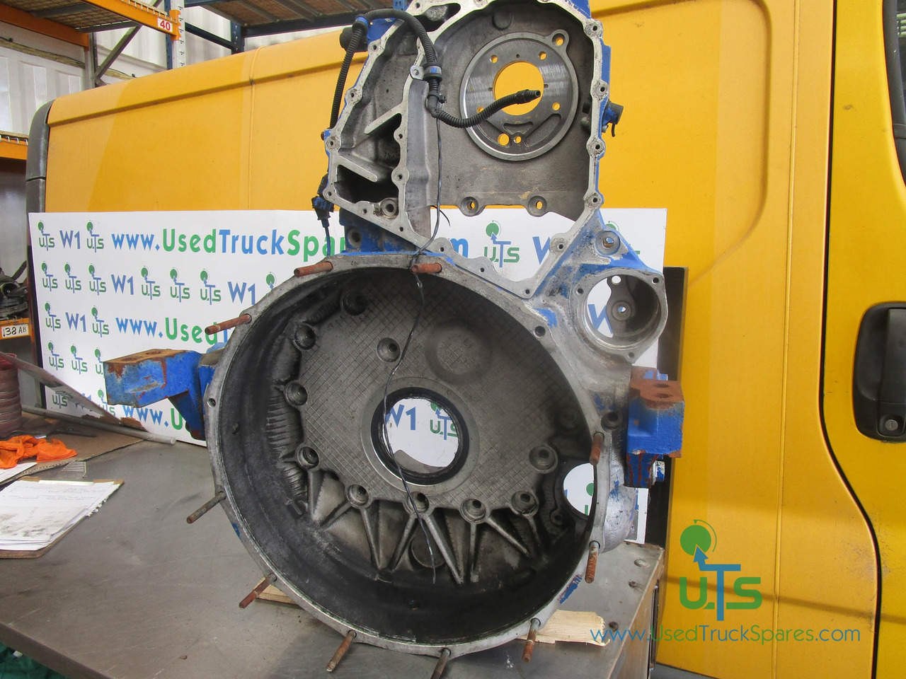 IVECO CURSOR 8 FLYWHEEL BELLHOUSING P/NO 99482255 - Bánh đà cho Xe tải: hình 2 IVECO CURSOR 8 FLYWHEEL BELLHOUSING P/NO 99482255 - Bánh đà cho Xe tải: hình 2