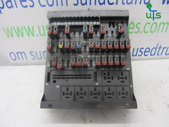 MERCEDES ATEGO 1823 FUSEBOARD P/NO 0015430615 - Linh kiện điện cho Xe tải: hình 1 MERCEDES ATEGO 1823 FUSEBOARD P/NO 0015430615 - Linh kiện điện cho Xe tải: hình 1