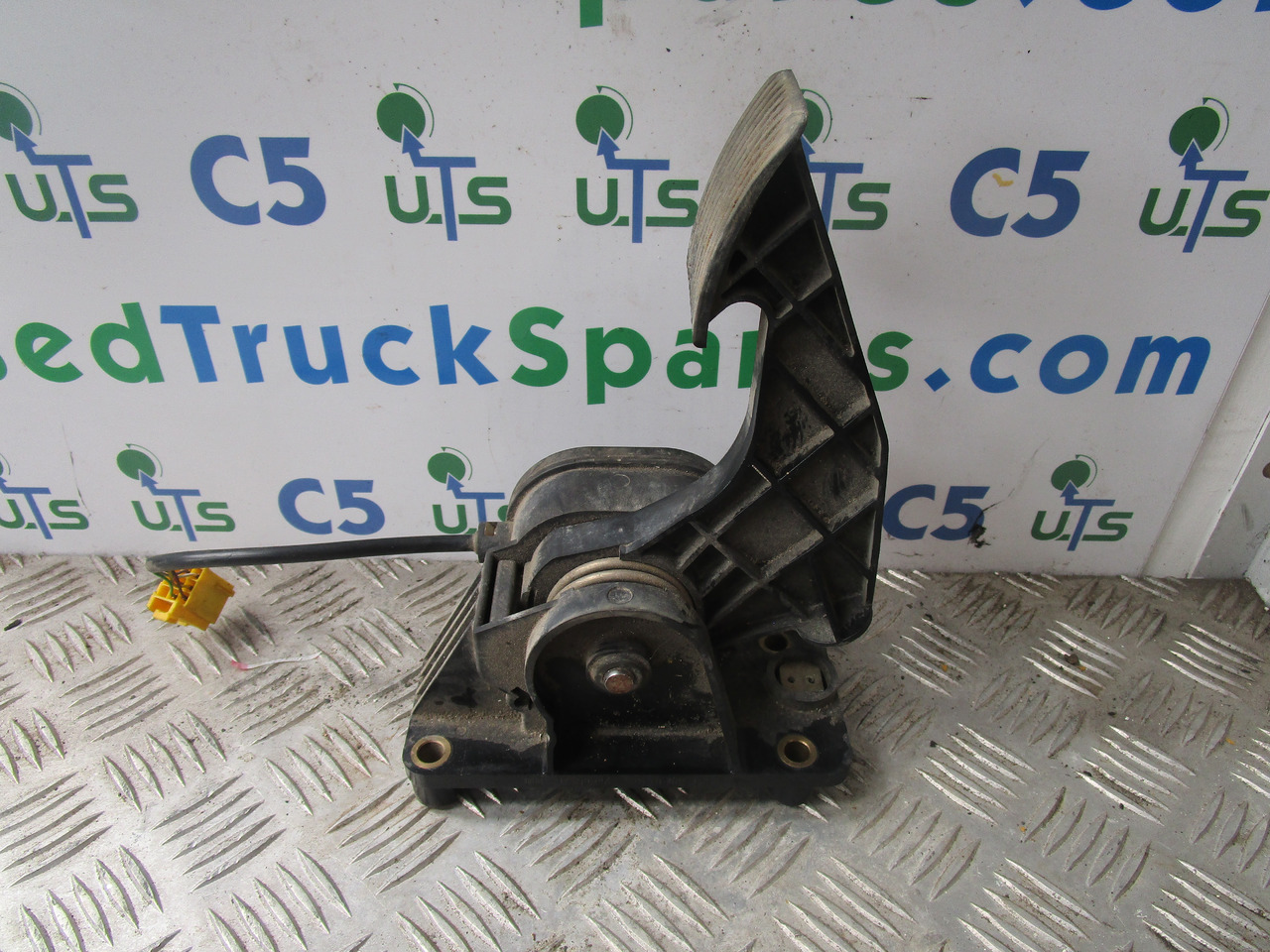 MERCEDES AXOR ACCELERATOR PEDAL P/NO A9413000104 - Cabin và nội thất cho Xe tải: hình 1 MERCEDES AXOR ACCELERATOR PEDAL P/NO A9413000104 - Cabin và nội thất cho Xe tải: hình 1