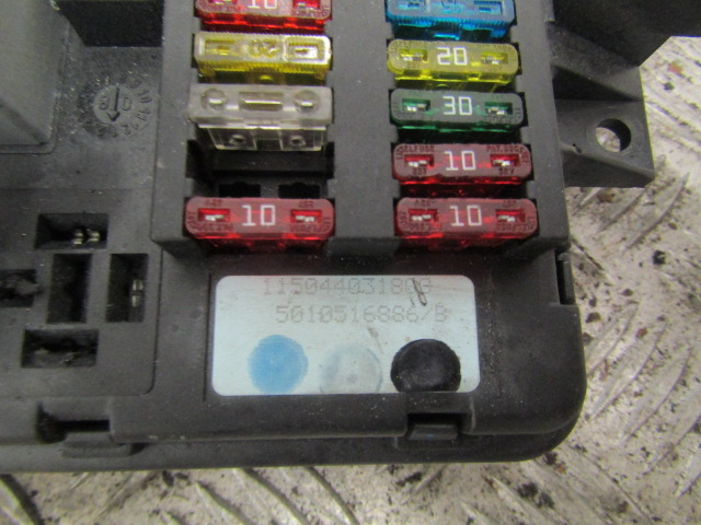 RENAULT MIDLUM DCI FUSE BAORD P/NO 5010516886/B - Linh kiện điện cho Xe tải: hình 2 RENAULT MIDLUM DCI FUSE BAORD P/NO 5010516886/B - Linh kiện điện cho Xe tải: hình 2