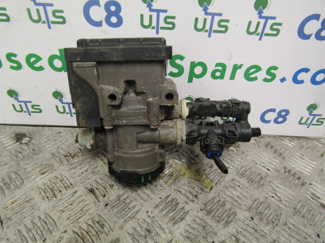 RENAULT MIDLUM DXI EBS BRAKE VALVE ‘KNORR-BREMSE’ P/NO - Phụ tùng phanh cho Xe tải: hình 2 RENAULT MIDLUM DXI EBS BRAKE VALVE ‘KNORR-BREMSE’ P/NO - Phụ tùng phanh cho Xe tải: hình 2