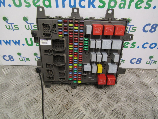 RENAULT MIDLUM DXI FUSE BOARD P/NO 7421169993-01 - Linh kiện điện cho Xe tải: hình 1 RENAULT MIDLUM DXI FUSE BOARD P/NO 7421169993-01 - Linh kiện điện cho Xe tải: hình 1
