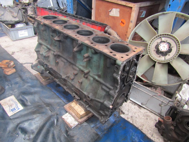 VOLVO D9A STD BLOCK - Động cơ và các bộ phận cho Xe tải: hình 3 VOLVO D9A STD BLOCK - Động cơ và các bộ phận cho Xe tải: hình 3