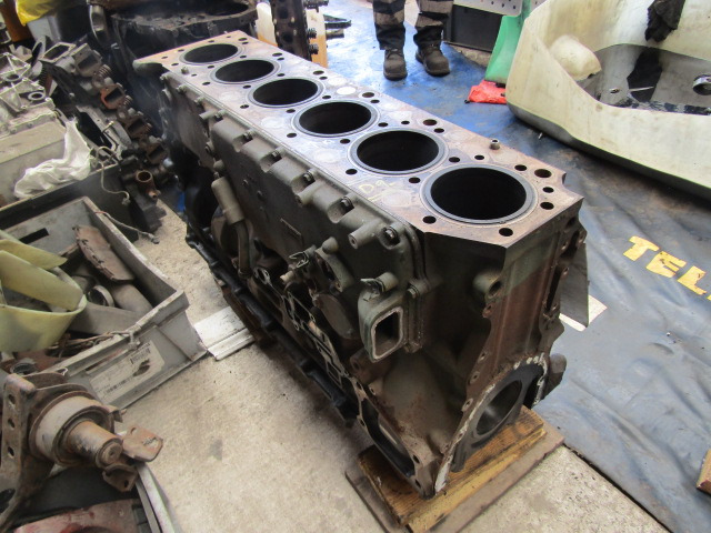 VOLVO D9A STD BLOCK - Động cơ và các bộ phận cho Xe tải: hình 2 VOLVO D9A STD BLOCK - Động cơ và các bộ phận cho Xe tải: hình 2