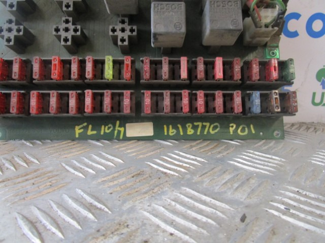 VOLVO FL10/FL7 FUSEBOARD 1618770-P01 - Linh kiện điện cho Xe tải: hình 2 VOLVO FL10/FL7 FUSEBOARD 1618770-P01 - Linh kiện điện cho Xe tải: hình 2