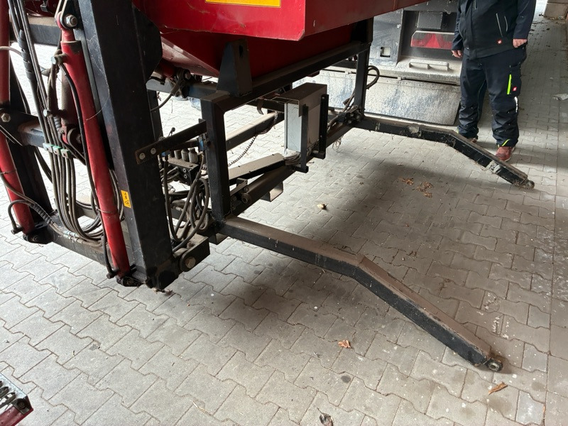 Case 7088 Axial-Flow - Máy gặt đập: hình 5 Case 7088 Axial-Flow - Máy gặt đập: hình 5