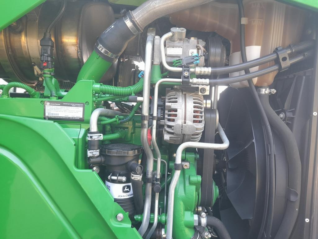 John Deere 6140R - Máy cày: hình 2 John Deere 6140R - Máy cày: hình 2