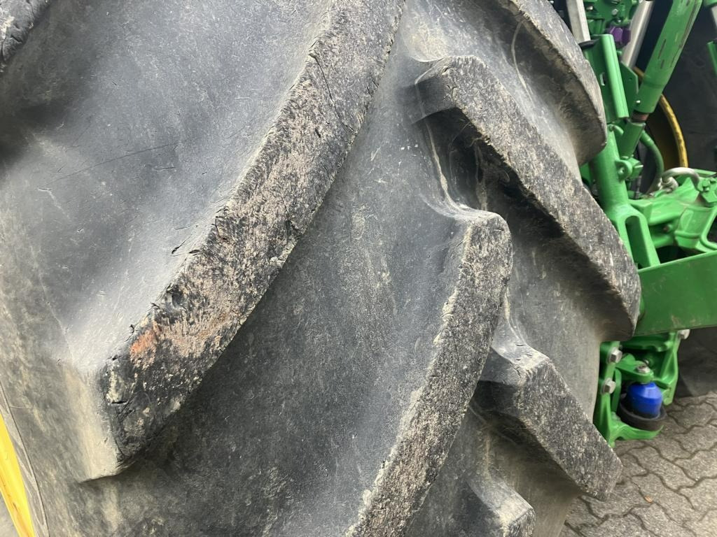 John Deere 6250R - Máy cày: hình 2 John Deere 6250R - Máy cày: hình 2