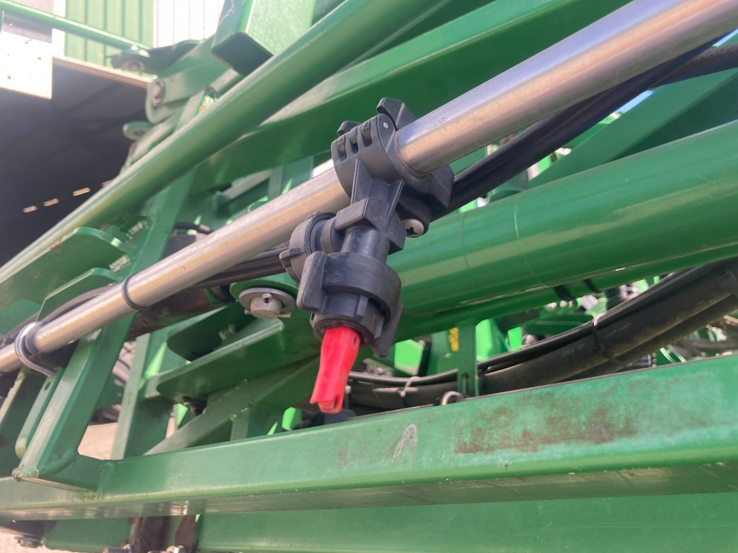 John Deere 732 - Máy xịt: hình 5 John Deere 732 - Máy xịt: hình 5