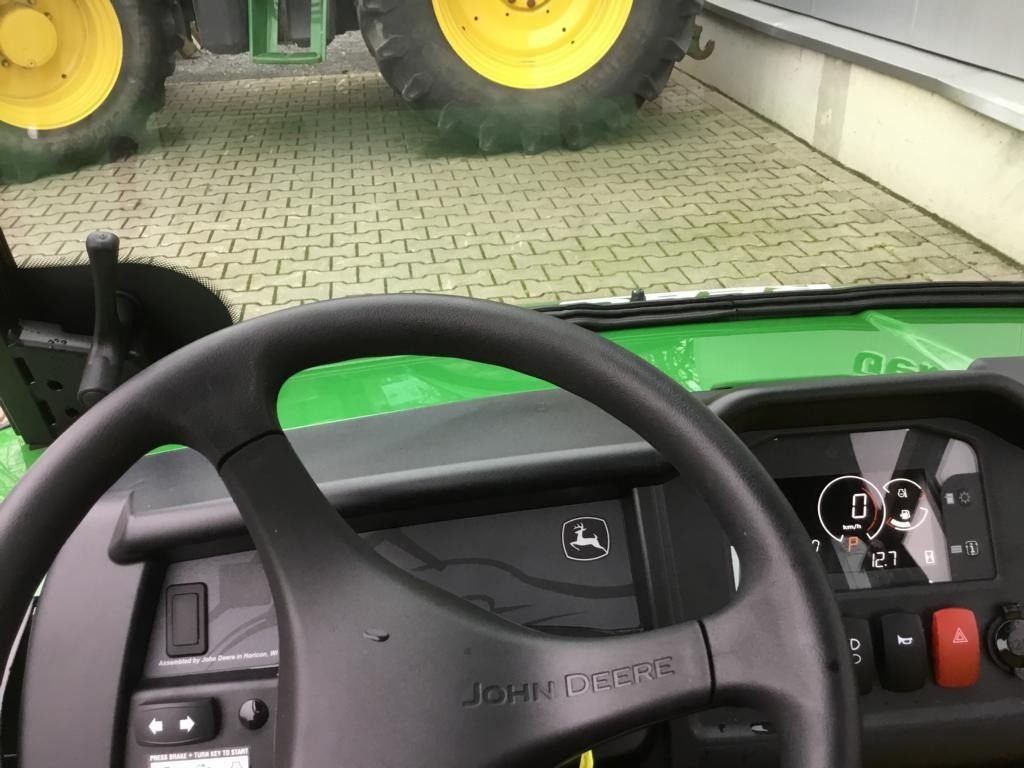 John Deere GATOR HPX 815 E - ATV/ Xe 4 bánh: hình 2 John Deere GATOR HPX 815 E - ATV/ Xe 4 bánh: hình 2