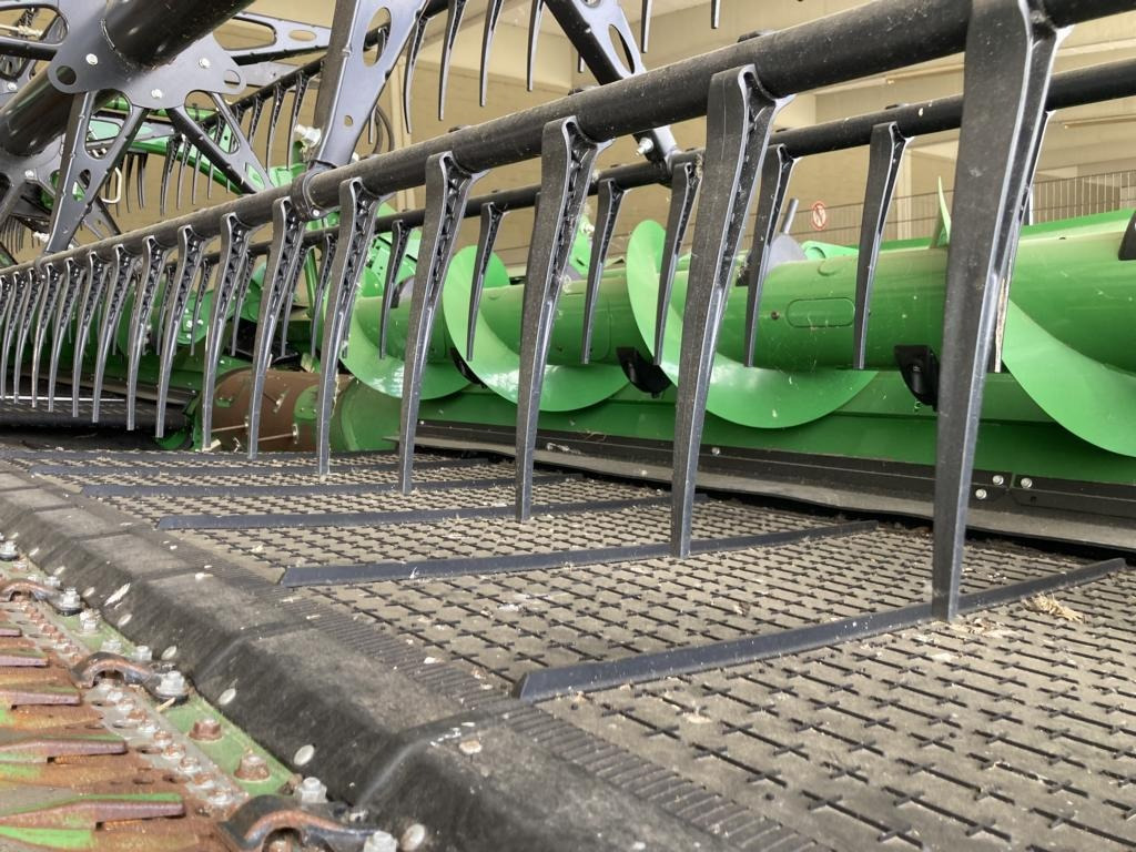 John Deere HD35X MY24 - Máy gặt đập: hình 2 John Deere HD35X MY24 - Máy gặt đập: hình 2