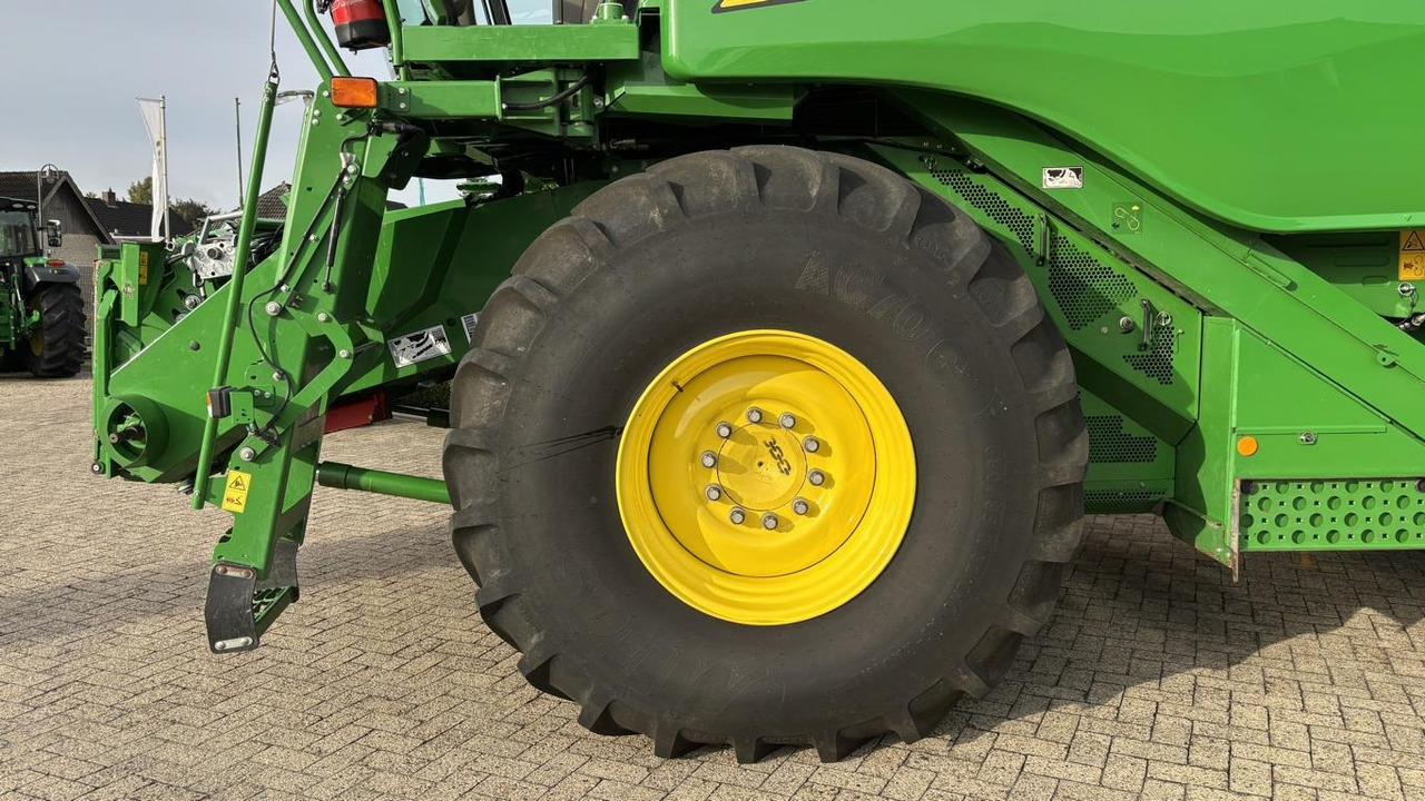 Cho thuê John Deere T660 John Deere T660: hình 43
