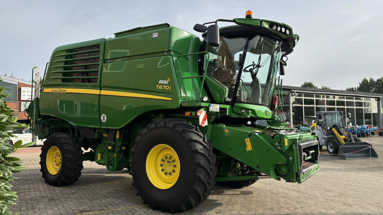 Cho thuê John Deere T660 John Deere T660: hình 46