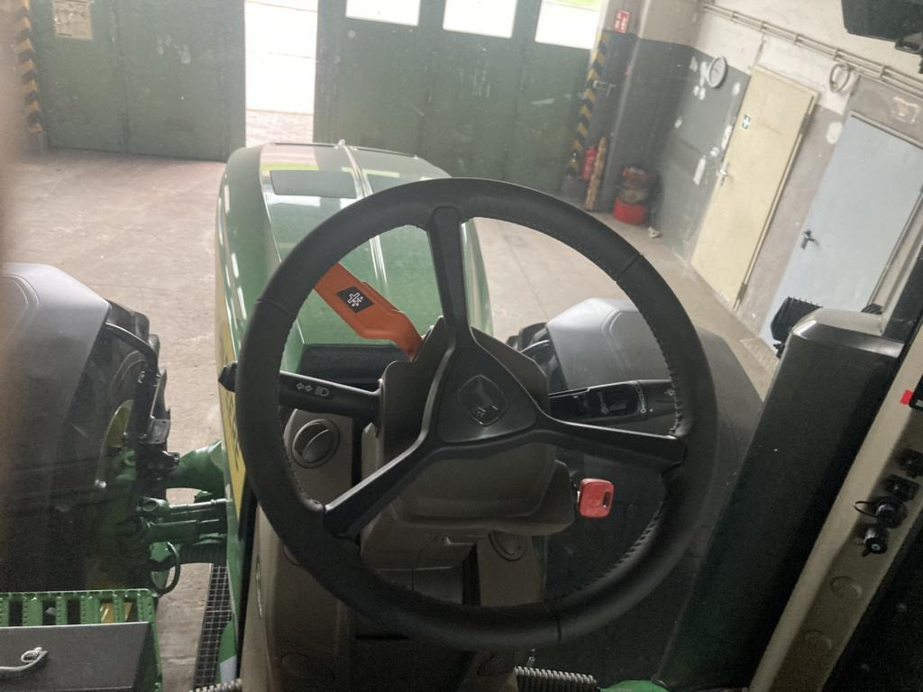 John Deere TRAKTOR 8R370 - Máy cày: hình 3 John Deere TRAKTOR 8R370 - Máy cày: hình 3