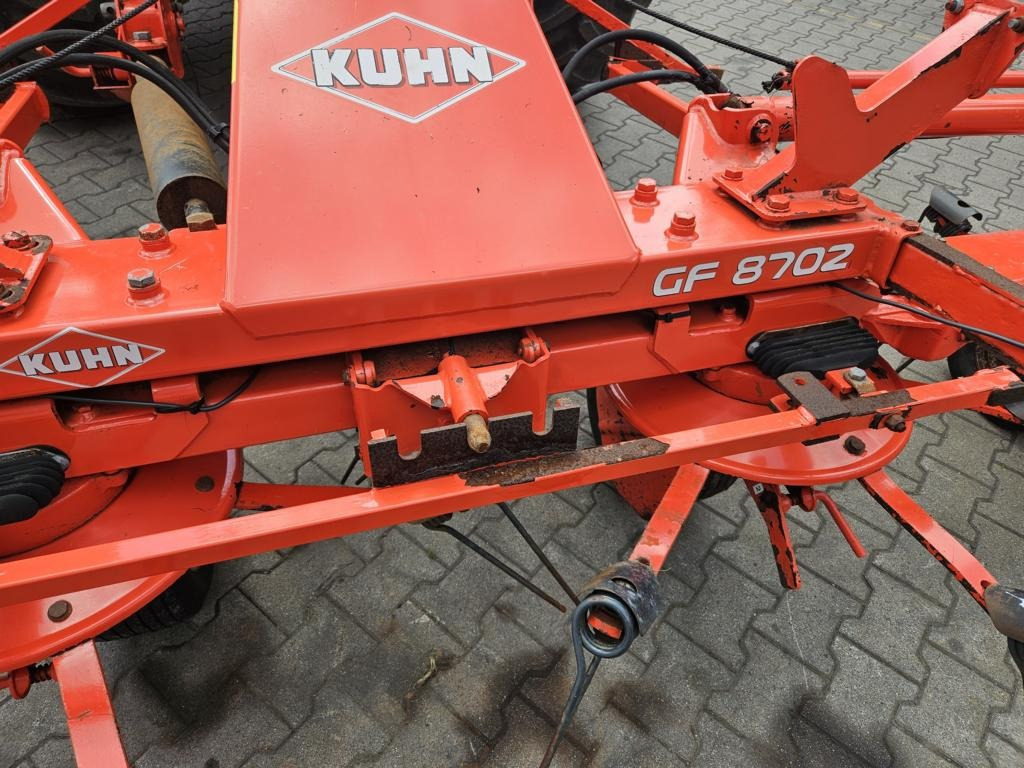 Kuhn GF8702 - Dàn trải/ Cào: hình 5 Kuhn GF8702 - Dàn trải/ Cào: hình 5
