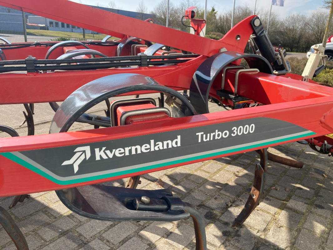 Kverneland TURBO 3000 - Máy trồng trọt: hình 4 Kverneland TURBO 3000 - Máy trồng trọt: hình 4
