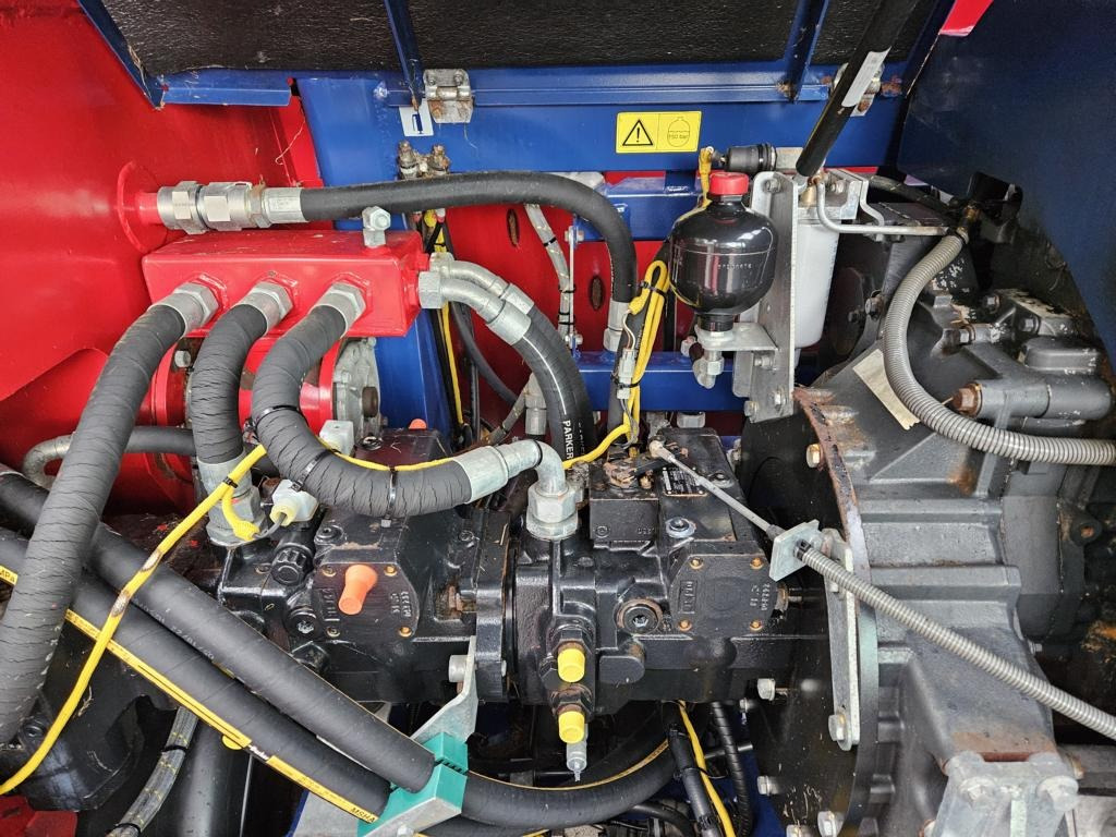Mayer VM-14 SELBSTFAHRER MONO - Xe trộn thức ăn gia súc: hình 4 Mayer VM-14 SELBSTFAHRER MONO - Xe trộn thức ăn gia súc: hình 4