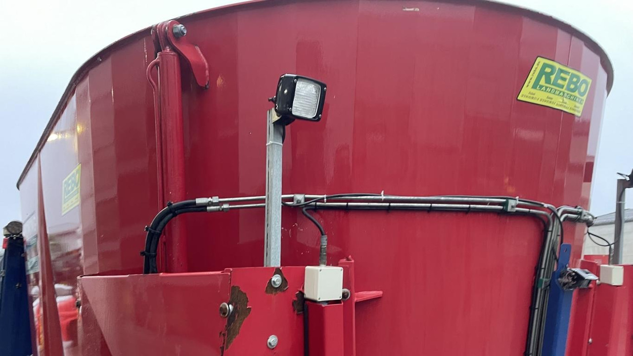 Mayer VM-16 SELBSTFAHRER - Xe trộn thức ăn gia súc: hình 2 Mayer VM-16 SELBSTFAHRER - Xe trộn thức ăn gia súc: hình 2