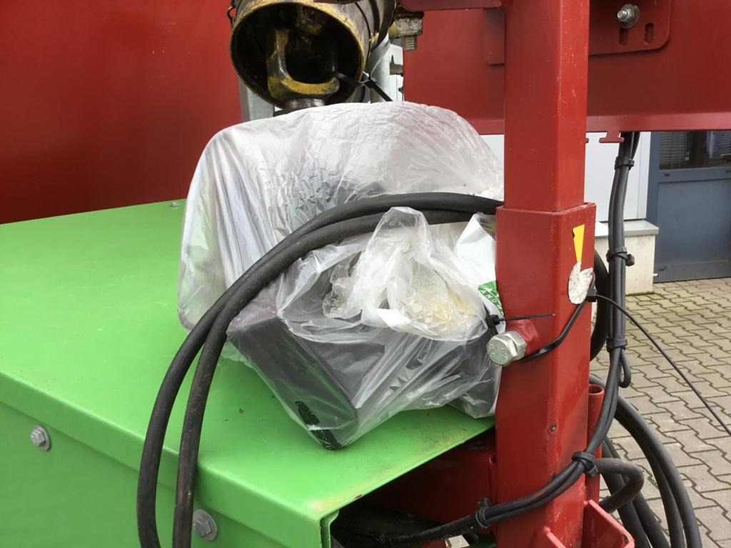 Xe trộn thức ăn gia súc Strautmann VERTI-MIX 1251: hình 9