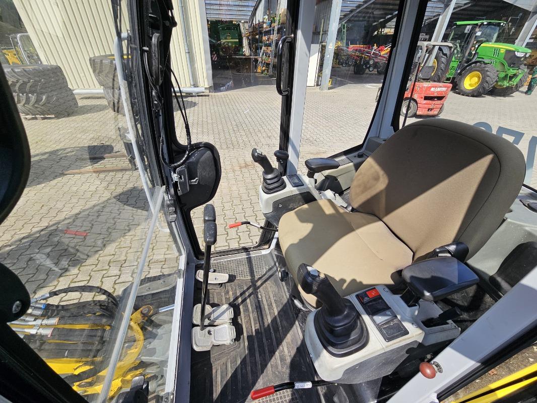 Wacker ET 24 - Máy xúc mini: hình 5 Wacker ET 24 - Máy xúc mini: hình 5