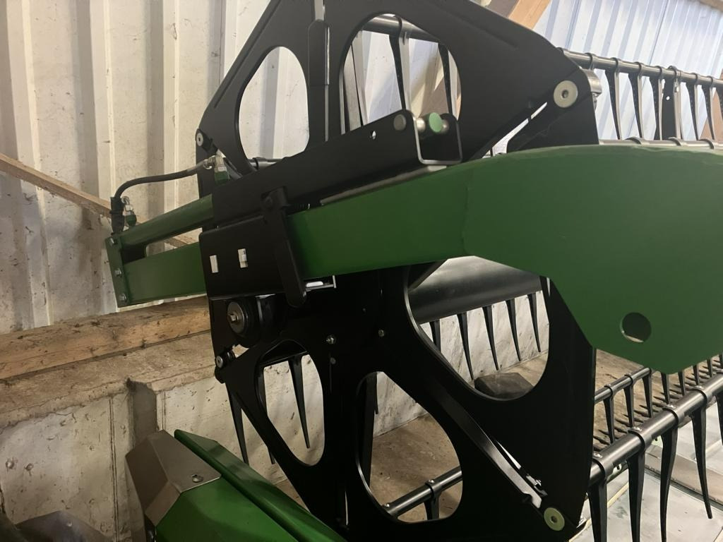 Zürn PREMIUM FLOW 725 PF - Máy gặt liên hợp: hình 4 Zürn PREMIUM FLOW 725 PF - Máy gặt liên hợp: hình 4