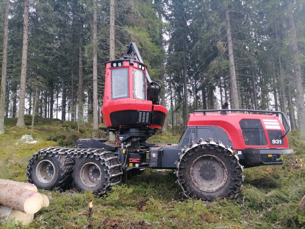 Komatsu 931 - Máy thu hoạch rừng: hình 2 Komatsu 931 - Máy thu hoạch rừng: hình 2