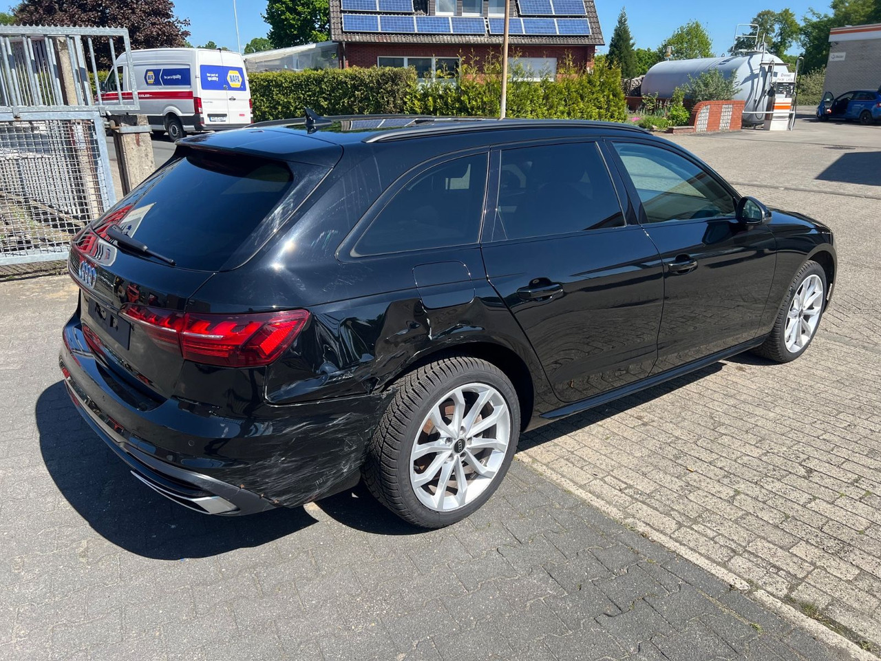 Audi A4 Avant 35 TFSI advanced Hybrid /Benzin AUTOMAT - Xe hơi: hình 5 Audi A4 Avant 35 TFSI advanced Hybrid /Benzin AUTOMAT - Xe hơi: hình 5