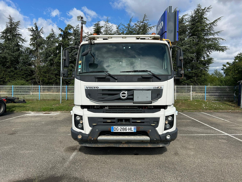 Volvo FMX - Xe tải nâng móc: hình 5 Volvo FMX - Xe tải nâng móc: hình 5