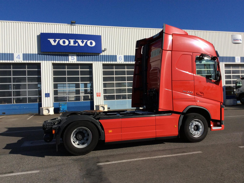 Volvo FH - Xe đầu kéo: hình 3 Volvo FH - Xe đầu kéo: hình 3