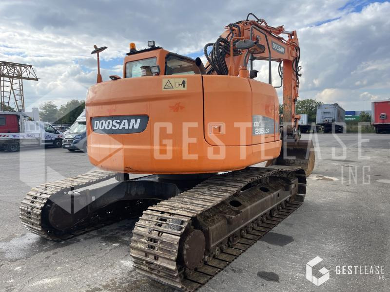 Doosan DX235LC - Máy xúc bánh xích: hình 3 Doosan DX235LC - Máy xúc bánh xích: hình 3