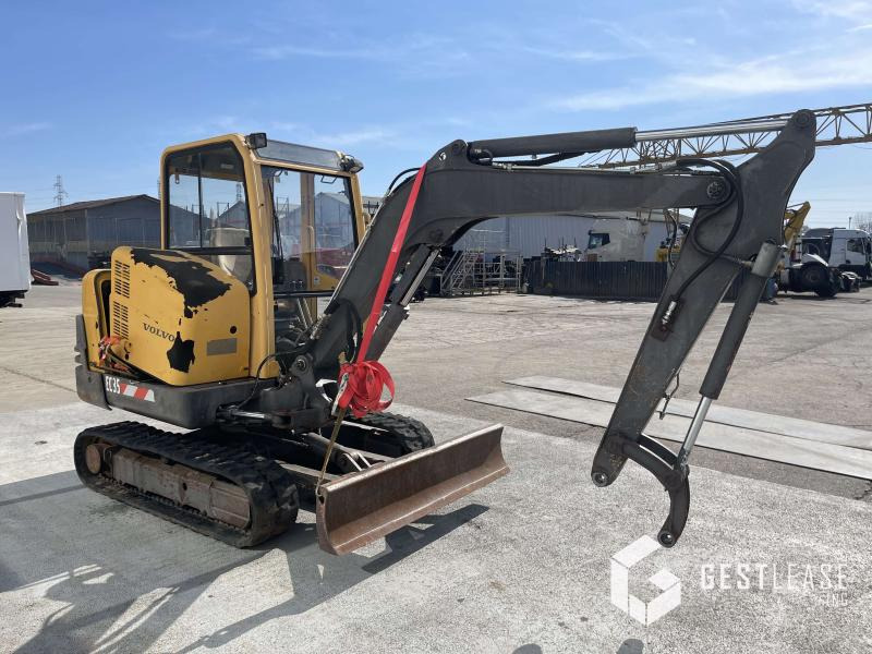 Volvo EC35 - Máy xúc mini: hình 4 Volvo EC35 - Máy xúc mini: hình 4