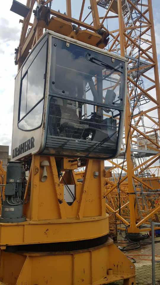Liebherr 140 EC-H Litronic 2008 - Cần cẩu tháp: hình 1 Liebherr 140 EC-H Litronic 2008 - Cần cẩu tháp: hình 1