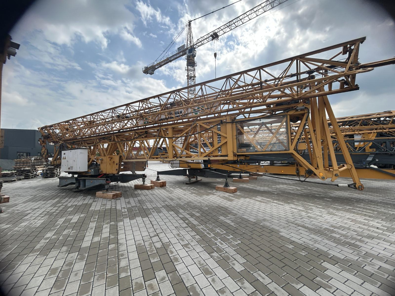 Liebherr 71k - Cần cẩu tháp: hình 1 Liebherr 71k - Cần cẩu tháp: hình 1
