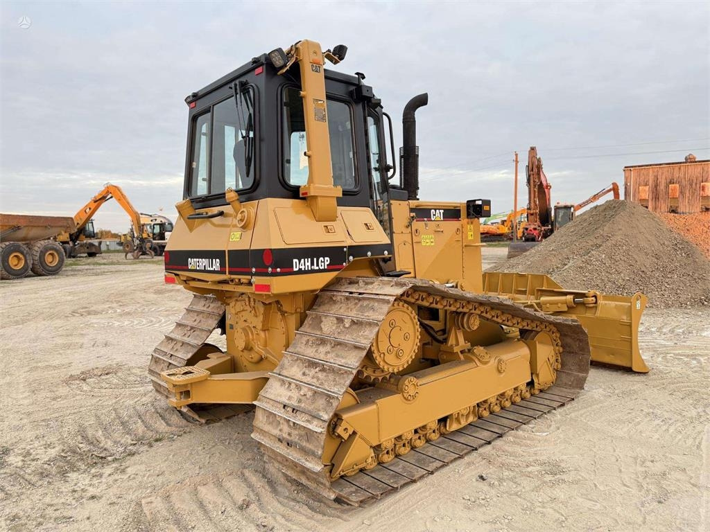 CAT D4H LGP USA MADE  - Máy ủi: hình 5 CAT D4H LGP USA MADE  - Máy ủi: hình 5