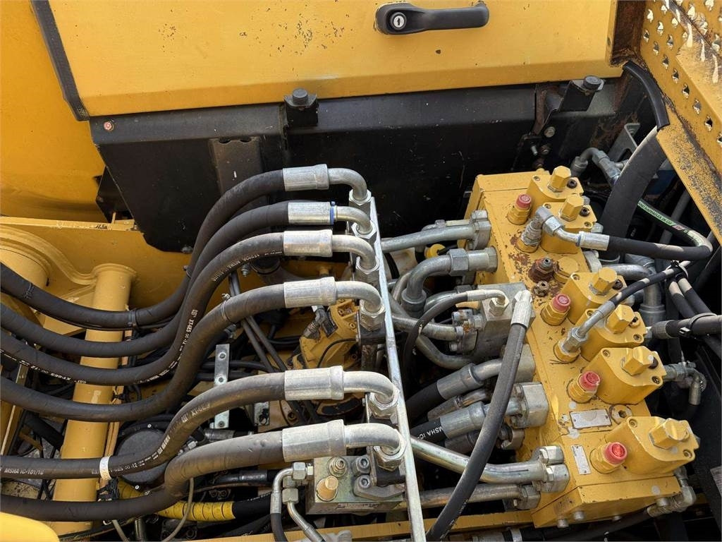 Máy xúc bánh lốp CAT M315C: hình 18