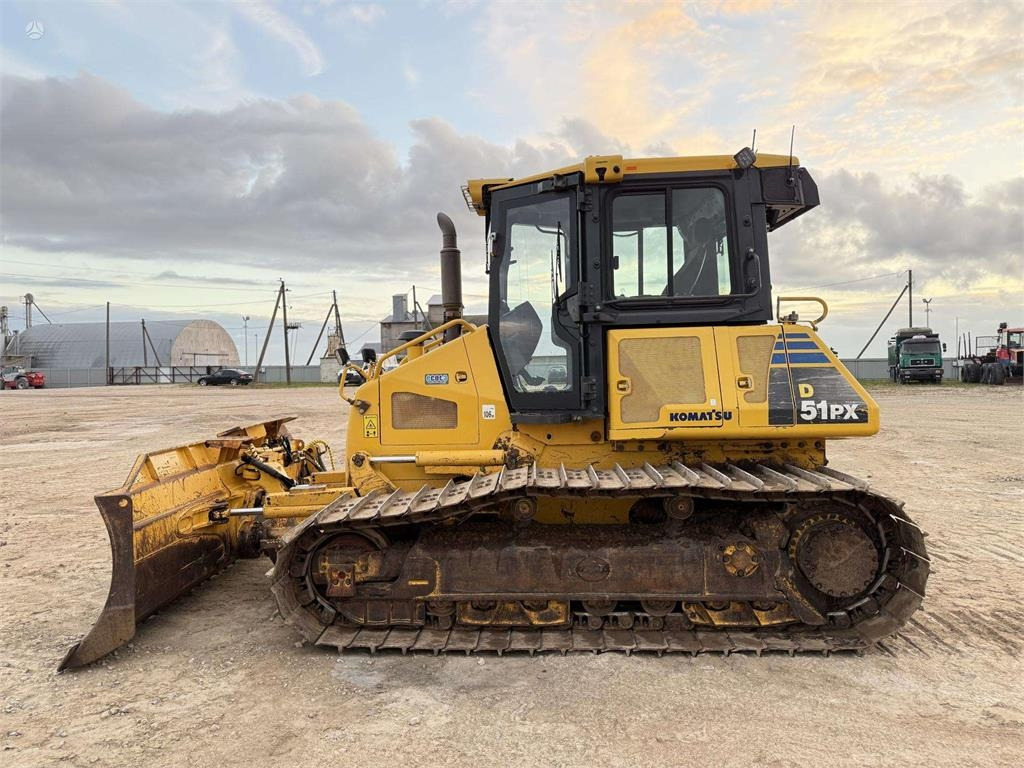 Komatsu D51PX-22 - Máy ủi: hình 4 Komatsu D51PX-22 - Máy ủi: hình 4