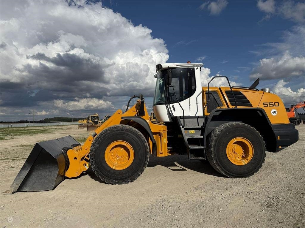 Liebherr L 550 , quick coupler - Máy xúc lật bánh lốp: hình 4 Liebherr L 550 , quick coupler - Máy xúc lật bánh lốp: hình 4