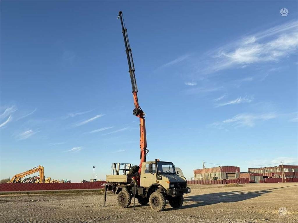 Mercedes-Benz Unimog Palfinger PK 12000 18 m 6.8 t Radio - Xe cẩu tự hành: hình 4 Mercedes-Benz Unimog Palfinger PK 12000 18 m 6.8 t Radio - Xe cẩu tự hành: hình 4