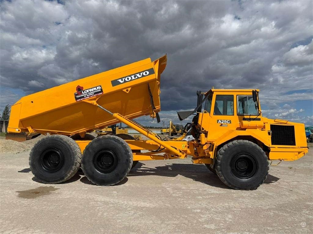 Volvo A25C - Xe ben đổ có khớp nối: hình 2 Volvo A25C - Xe ben đổ có khớp nối: hình 2