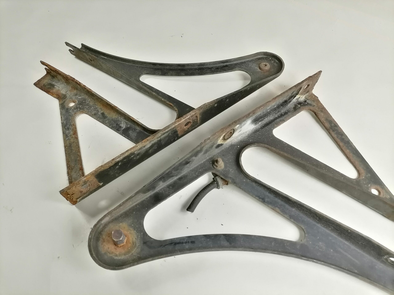 DAF Bracket 1663012 - Khung/ Sườn cho Xe tải: hình 3 DAF Bracket 1663012 - Khung/ Sườn cho Xe tải: hình 3