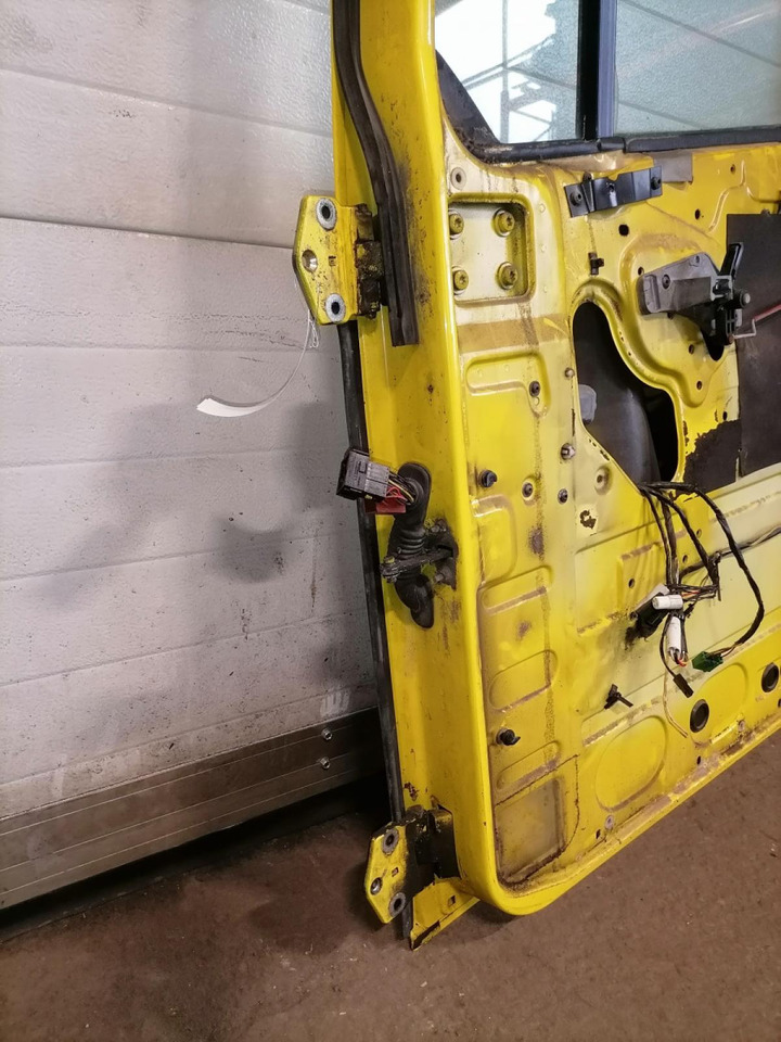 DAF Door 1676219 - Cửa và phụ tùng cho Xe tải: hình 5 DAF Door 1676219 - Cửa và phụ tùng cho Xe tải: hình 5