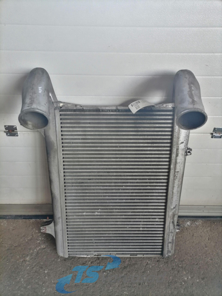 DAF Intercooler radiator 1691394 - Bộ làm mát liên hợp cho Xe tải: hình 2 DAF Intercooler radiator 1691394 - Bộ làm mát liên hợp cho Xe tải: hình 2